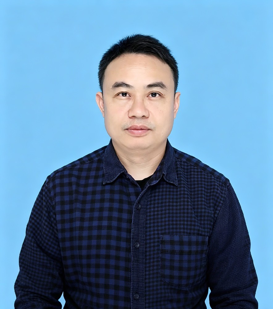 张昌佳 广东建科院节能所绿色低碳一室 主任 博士、正高级工程师